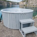 Balia ogrodowa całoroczna 225 cm z piecem zewnętrznym i hydromasażem